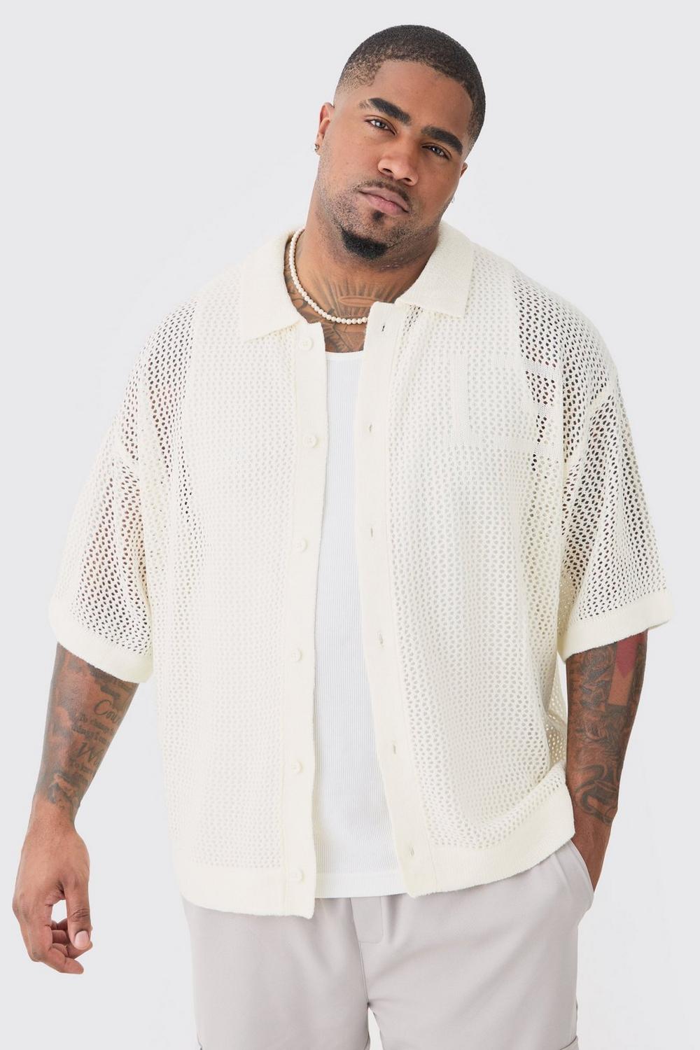 PLUS SHORT SLEEVE OPEN STITCH VARSITY KNIT SHIRT IN ECRU